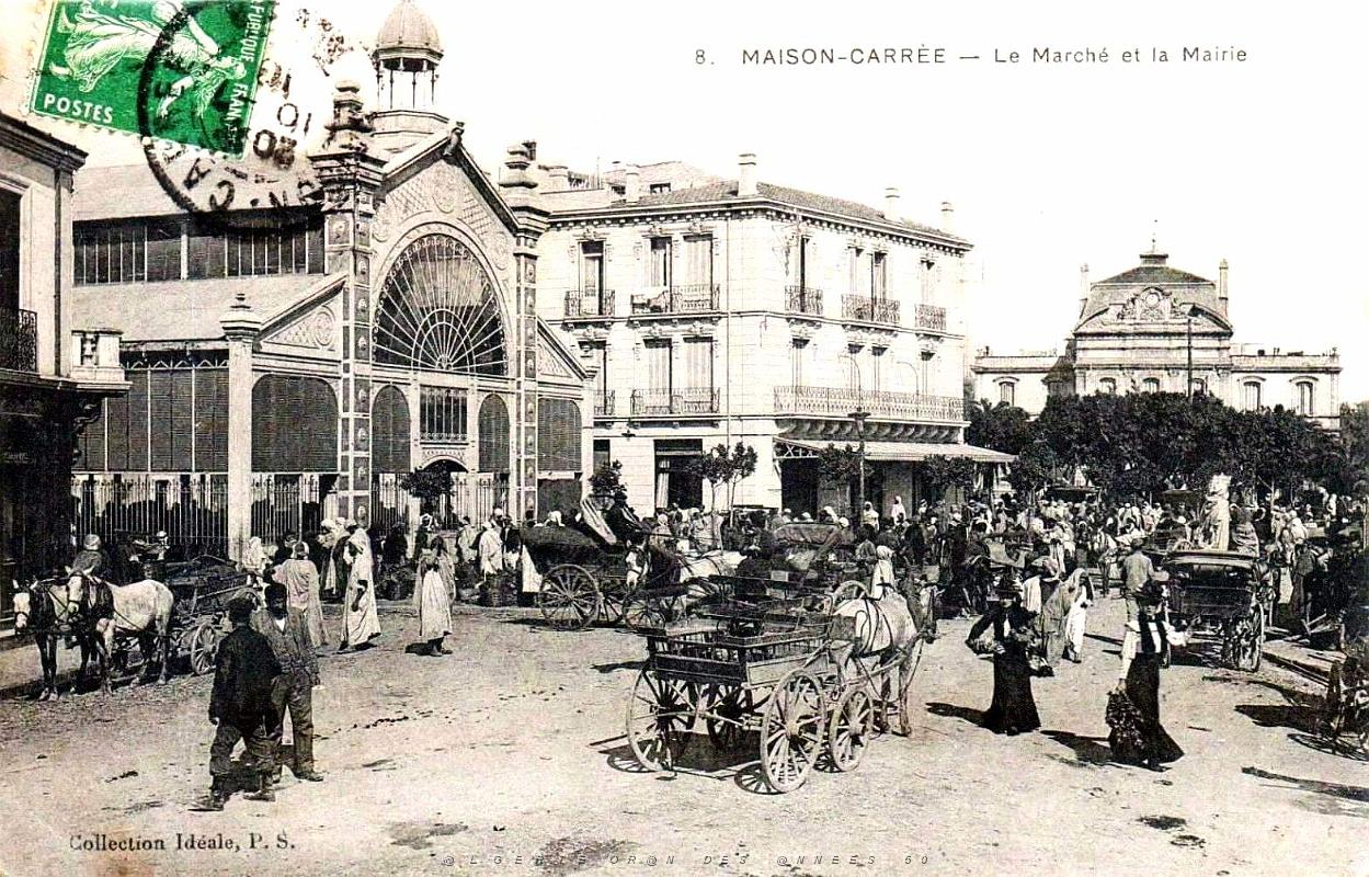 1262- Maison-Carree - Le Marche et la Mairie.jpg